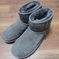 1364　UGG　アグ　ブーツ　グレー　極美品　22