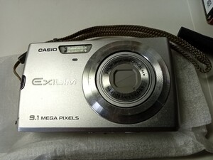 CASIO カシオ コンパクトデジタルカメラ　EX-Z250 EXILUM 9.1MEGA PIXELS★稼働確認済み エクシリム