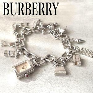 超希少　Burberry バーバリー　チャーム　バングルウォッチ　腕時計