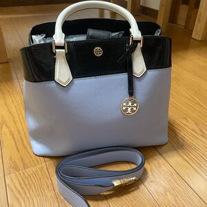 TORY BURCH （トリバーチ）2WAYバック　水色＋黒