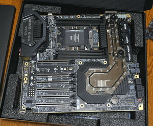 EVGA SR-3 DARK (E-ATX LGA3647 Intel C622 Intel Xeon W-3175X対応 DIY水冷 本格水冷)