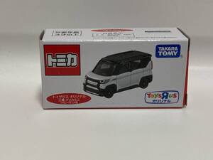 トミカ　トイザらス　オリジナル　三菱　デリカミニ　シャモニーデザイン仕様　未開封