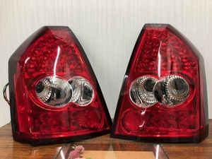 【I-131】☆ 新品　☆ クライスラー 300C ☆ LEDテールレンズ テールランプ左右セット ☆