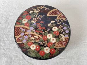 漆器　直径29cm　高さ10cm　漆芸　菓子器　漆塗り　金彩　蒔絵