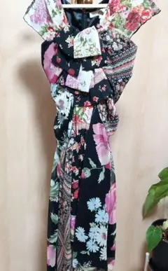 美品♡zeenia♡花がらワンピース