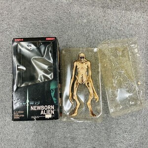 K351-Z19-255 エイリアン4 NEWBORN ALIEN 1:5 SCALE P.V.C 完成モデルシリーズ エイリアン フィギュア ニューボーン