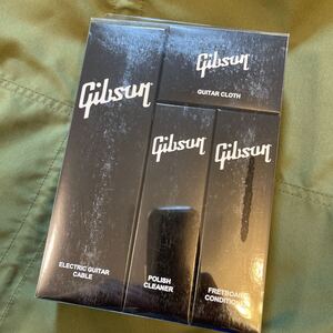 お年玉特価 Gibson純正品 クロス ギターポリッシュ ギタークロス フレットボードコンディショナー ギターケーブル 4品セット未開封未使用品