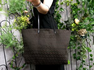 ●超美品●FENDI フェンディ●ズッキーノ●ナイロン カーフ レザー 本革●トート バッグ●ブラウン系●G金具●肩掛け●A4 書類●Js47042