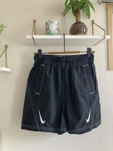 NIKEナイキショートパンツ ブラック黒　S