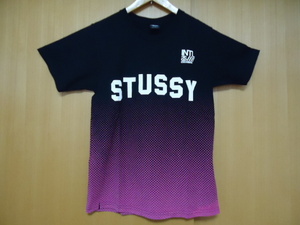 即決　ハワイ　STUSSY　ステューシー　Ｔシャツ　黒・ピンク色　Ｓ