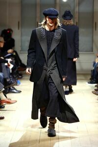 激レア　look品　ヨウジヤマモトプールオム yohjiyamamoto pourhomme 2009aw 超ロング丈　抜染　ガウンコート/size3