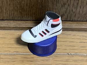 F◎【売切セール】17　ELDO　adidas　PEPSI　アディダス　スニーカー　ボトルキャップ　ペプシ 