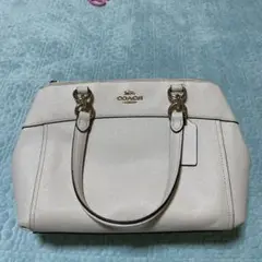 COACH ホワイト レザー ショルダーバッグ