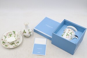 WEDGWOOD ウエッジウッド ワイルドストロベリー カップ&ソーサー/蓋付マグカップ/一輪挿し まとめて（B6062）