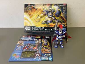 ダンボール戦機 LBXアキレス プラモデル完成品 組立済 箱付