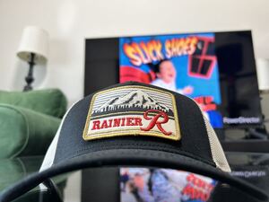 USAワシントンBEER企業　Rainier Brewing キャップ　ブラック