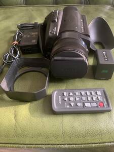 美品】SONY 4K ビデオカメラ Handycam FDR-AX700