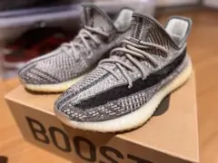 Yeezy 350 v2 zyon