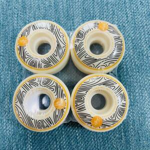 レア品　life stay wild SKATEBOARD　53mm 硬度不明 WHEEL　スケートボード　ハードウィール