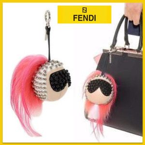 FENDI フェンディ カールラガーフェルド PUNKITO バッグ チャーム キーホルダー パンキート 限定 新品 ピンク ファー PUNKARLITO 14万相当