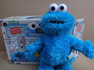 Cookie Monster セサミストリート クッキーモンスター 電池式　動く！ 歌う！話す！ 歌って 踊る！ 動き回る！　動作確認済み　カワイイ！