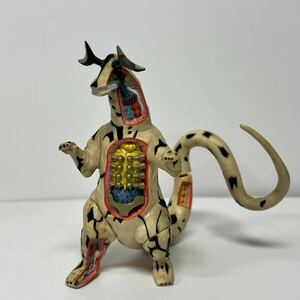 1円スタート！ウルトラ怪獣解剖図鑑 エレキング 約10センチ フィギュア ソフビ バンダイ