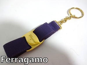 X4H084◆本物◆ フェラガモ Ferragamo ゴールド色&パープル チャーム キーホルダー キーリング