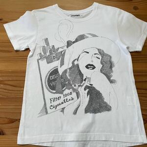 送料込み！DISCOVERED プリントTシャツ 白 ホワイト Sサイズ ディスカバード 半袖Tシャツ 日本製 女　たばこ