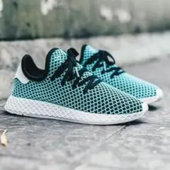 28.0cm adidas deerupt runner parley