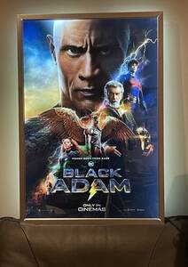 ★大特価！★新品★映画ポスター『ブラックアダム〈テス・アダム』両面刷り27×40インチ+LEDパネル・銀色（セット）★