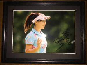 LPGA 香妻琴乃 直筆サイン入りA4生写真 高級額装品