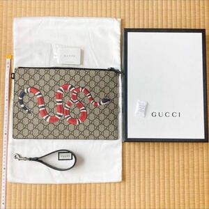 美品！　箱・袋・付属品完備！　グッチ　キングスネーク　GG柄　クラッチバッグ　GUCCI king snake clutch bag 蛇柄 パイソン Python COBRA