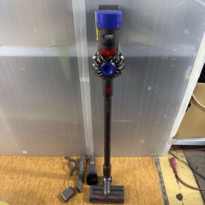 UTN421 dyson ダイソン SV11 V7 slim コードレス掃除機 アタッチメント・ケーブル付き 簡易動作確認済み 現状品