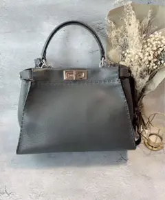 FENDI フェンディ ピーカブー セレリアミディアム 2way グレーレザー