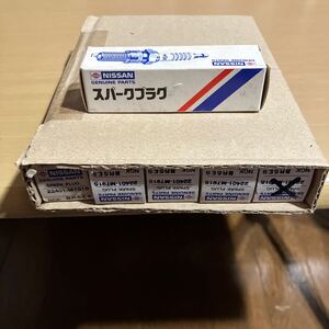 スパークプラグ日産純正超長期在庫品未使用品9本プラスおまけ１本BR5ES