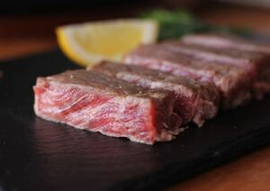 大容量500g 牛肉サーロインステーキ　成型肉　国産牛脂