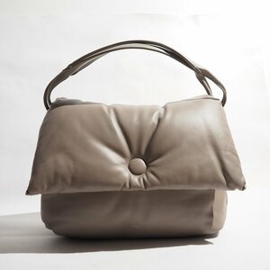 M9627P　▼CELINE セリーヌ▼　ピローバッグ グレー / 中綿 レザーバッグ ピローバッグ パデッド フィービー rb mks