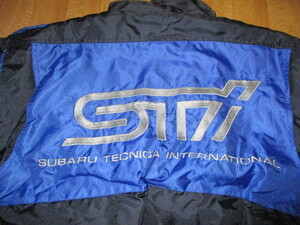 スバルSTI・555・ワールドラリー・ワークスオフィシャル　刺繍ロゴ　中綿入りチーム・防寒ジャケット　サイズF（L相当）　新同美中古