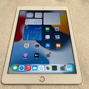 iPad6(第6世代) 128GB シルバー●白ロム ソフトバンク 中古品☆本体のみ　送料無料！！