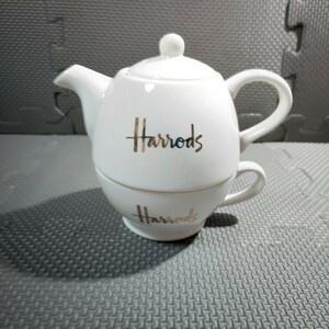 ハロッズ「スタッキング ティーポット 1個 カップ 1個」 ティーフォーワン Harrods 陶器製