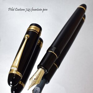 ■●【PILOT/パイロット】Custom カスタム743 万年筆 ブラック×ゴールド 14金 M中字 プッシュ式コンバーター内蔵 両用式 新品 1円～/K305M