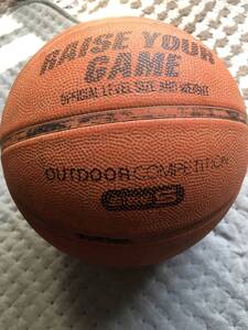 バスケットボール RAISE YOUR GAME OUTDOOR OOMPETI TION. RAISE YOUR GAME 中古