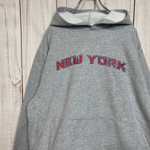 【ナイキ 刺繍ロゴパーカー】 ニューヨーク レンジャーズ NEWYORK RANGERS チームタグ XL相当 グレー NIKE 長袖 古着 [231103-014]