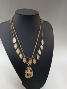 0429-03　中古★宝石 ジュエリー jewelry ファッション　デザイン　ゴールド 葉　ストーン　ネックレス