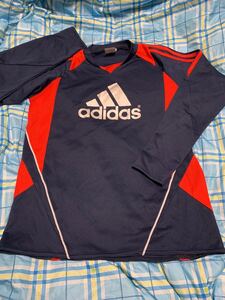 中古サッカープラクティスシャツ長袖（160cm）adidas clima cool 紺