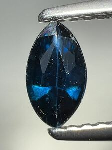 「見切り品」サファイアルース　0.43ct KS100-354