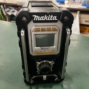 【中古品】★マキタ(makita) コードレスラジオ MR108B