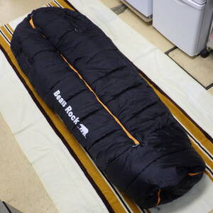 ベアーズロック　マミー型　シュラフ　センタージッパー　寝袋　サイズ約185×65cm程度　袋欠品