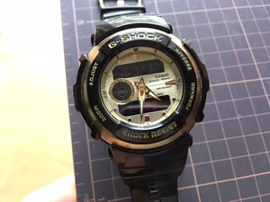 程度良好 アナデジ CASIO カシオ G-SHOCK ジーショック STANDARD Treasure Gold ブラック×ゴールド G-300G メンズ 腕時計