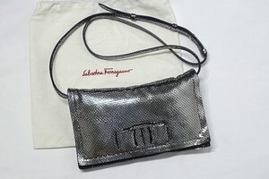 21AW 極美品 Salvatore Ferragamo フェラガモ VIVA BOW ビバ ショルダーバッグ AU-22 0287 シルバー 合成繊維×レザー クロスボディ